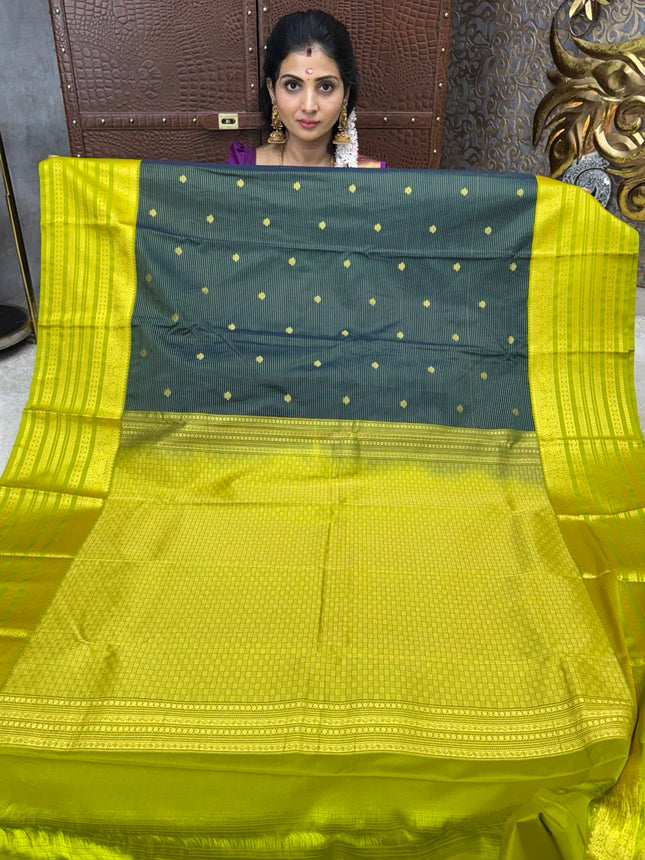 Vaira Oosi Gold Zari