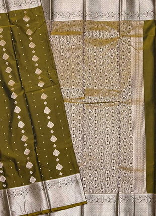 Kanchi Silk Silver Zari