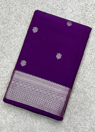 Kanchi Silk Silver Zari