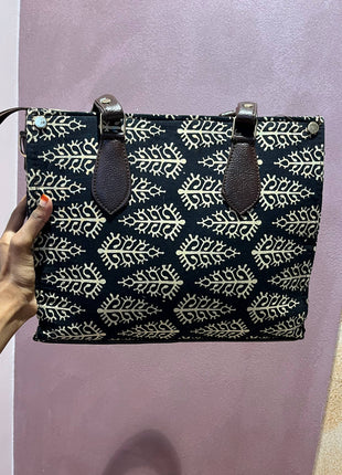 Hand Block Printed Fabric Handbags With Money Pouch