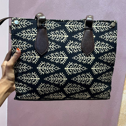 Hand Block Printed Fabric Handbags With Money Pouch