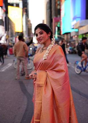 Vaira Oosi Golden Zari