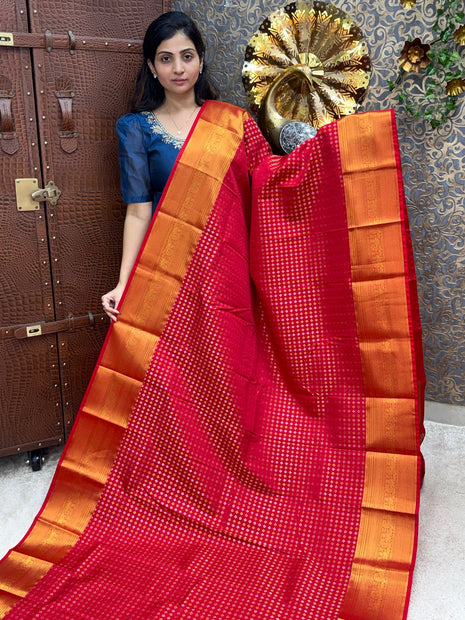 1000 Butta Gold Zari