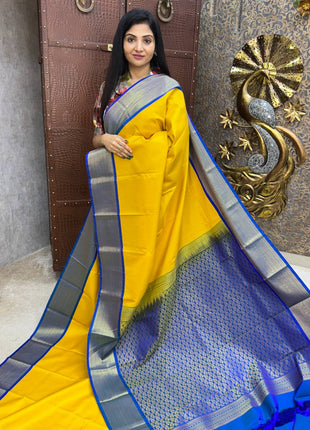 Vaira Oosi Gold Zari
