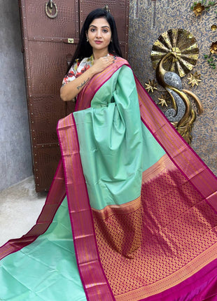 Vaira Oosi Gold Zari