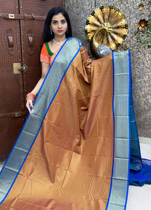 Vaira Oosi Gold Zari