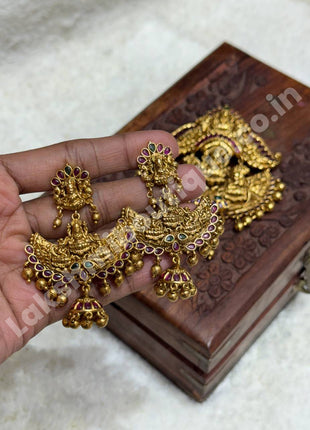 Dollar With Earring