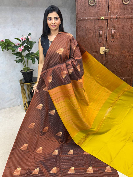 Border Less Vaira Oosi