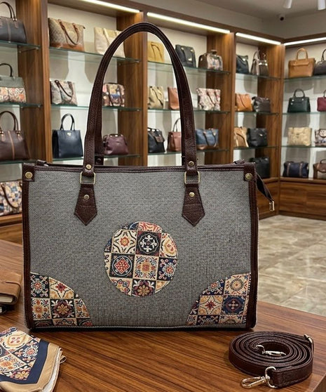 Handbag