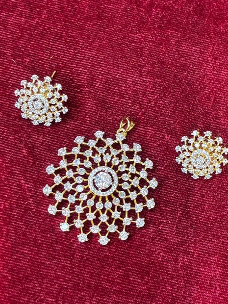 Stone Dollar With Earring