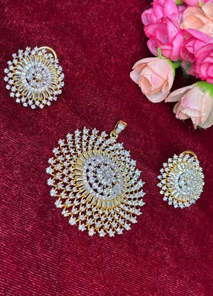 Stone Dollar With Earring