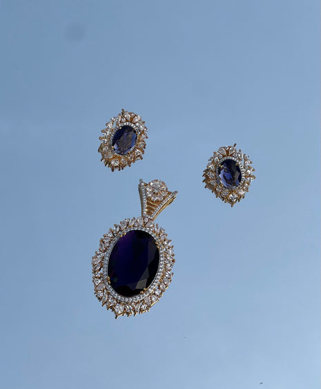 Pendant with Stud