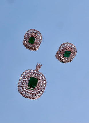 Pendant with Stud