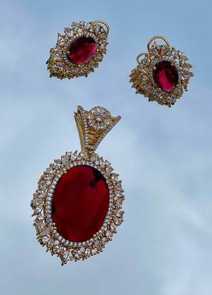 Pendant with Stud