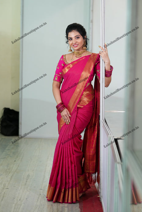 Vaira Oosi Gold Zari