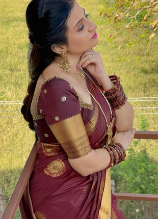 Kanchi Silk Gold Zari