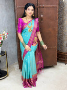 Vaira Oosi Gold Zari