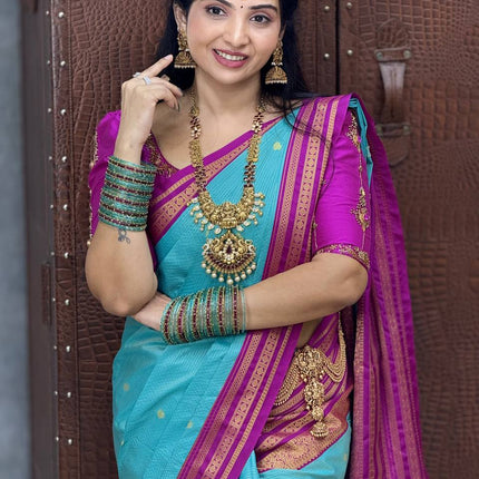 Vaira Oosi Gold Zari