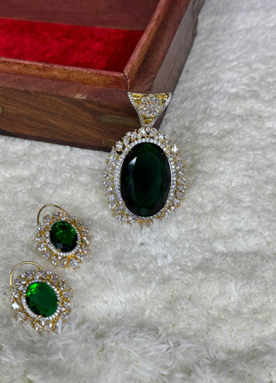 Pendant with Stud