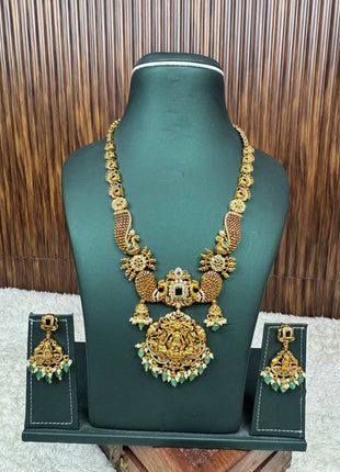 Temple with Diamond look Stone