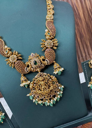 Temple with Diamond look Stone