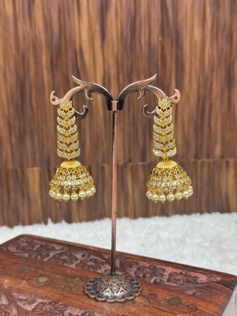 Jhumki With Attached Mattal