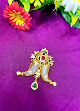Pendant with Stud
