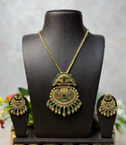 Long dollar chain