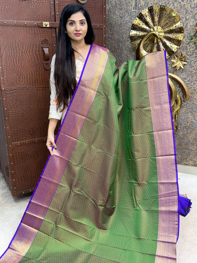 1000 Butta Gold Zari