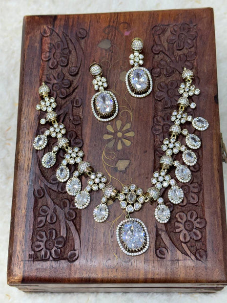 Stone Jewellery