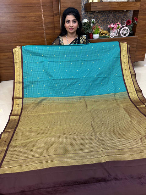 Vaira Oosi Gold Zari Coffee Brown Border