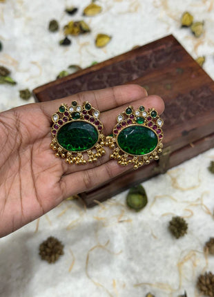 Pendant with Stud