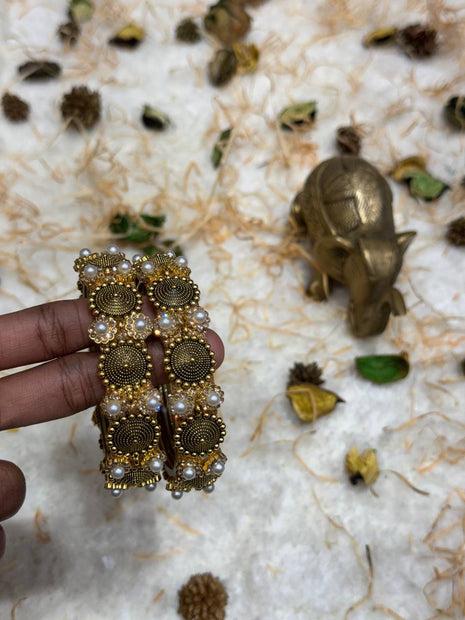 Side Bangle With Stone Work