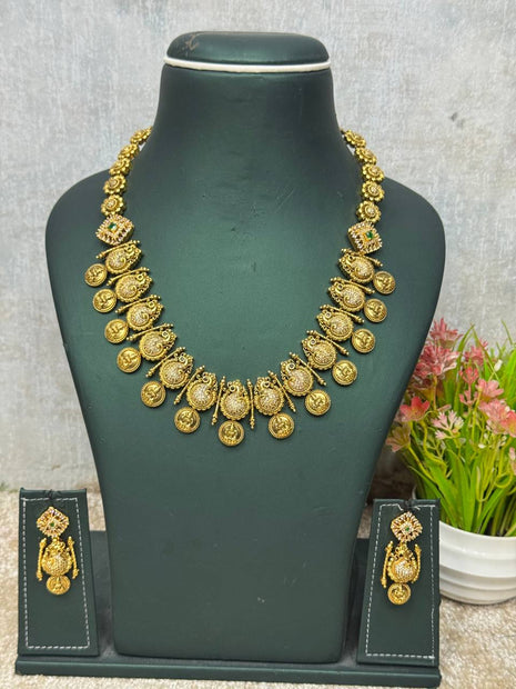 Kasu Malai with Diamond look Stone Jewellery