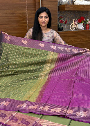 Vaira Oosi Gold Zari