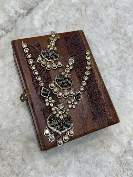Stone Jewellery