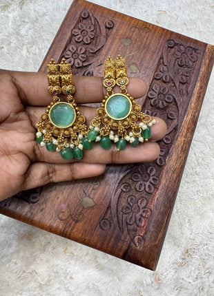 Stone With Choker Necklace Jewellery