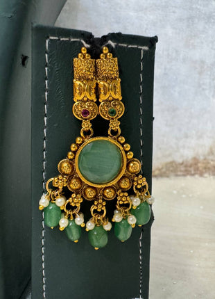 Stone With Choker Necklace Jewellery