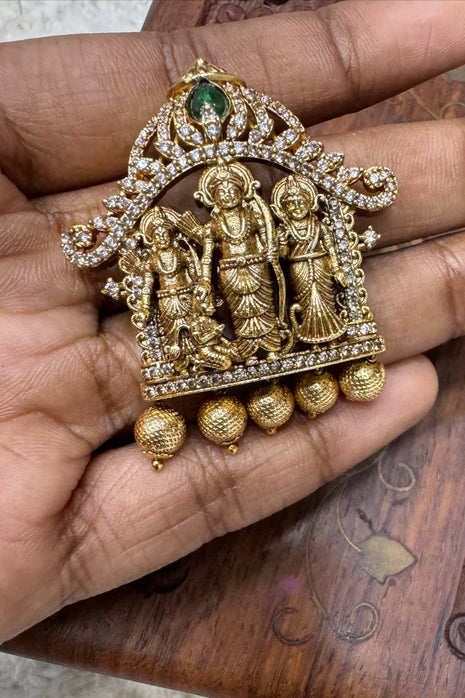 Dollar With Earring