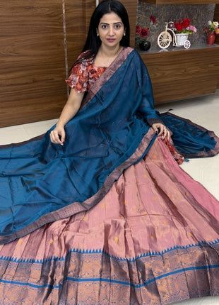 Lehenga in Free Size (Semi Stitched )