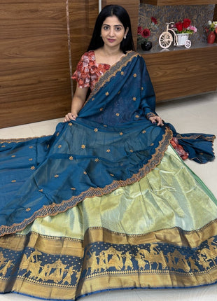 Lehenga in Free Size (Semi Stitched )