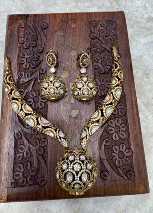 Stone Jewellery