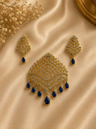 Stone Dollar With Earring