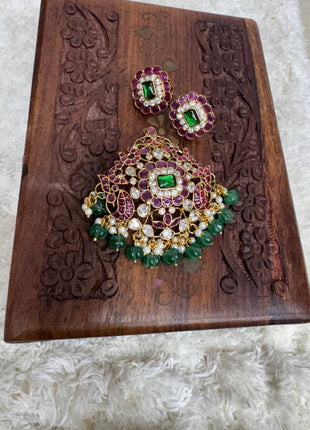 Dollar With Earring