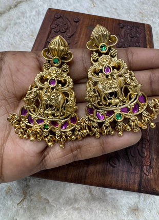 Dollar With Earring