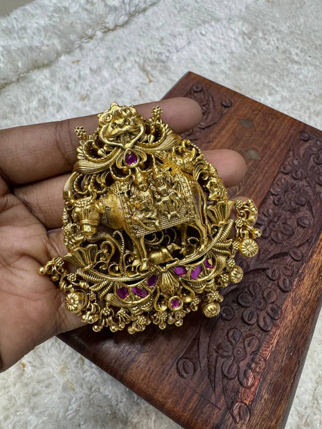 Dollar With Earring