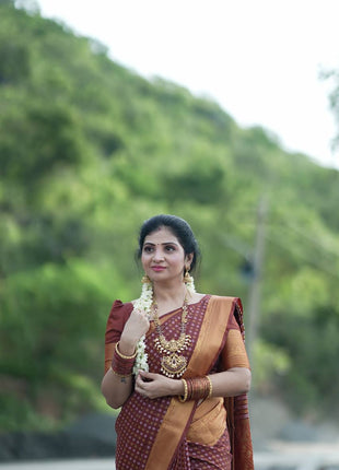 1000 Butta Gold Zari