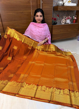 Premium Kanchi Gold Zari Pallaku Design