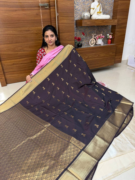 Kanchi Silk Gold Zari