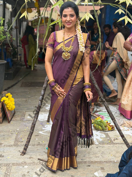 Vaira Oosi Gold Zari